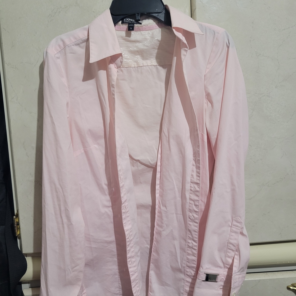 Express Pink Button-Down Shirt Classic Design